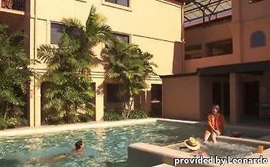 Aparthotel Central Plaza Apartments Cairns